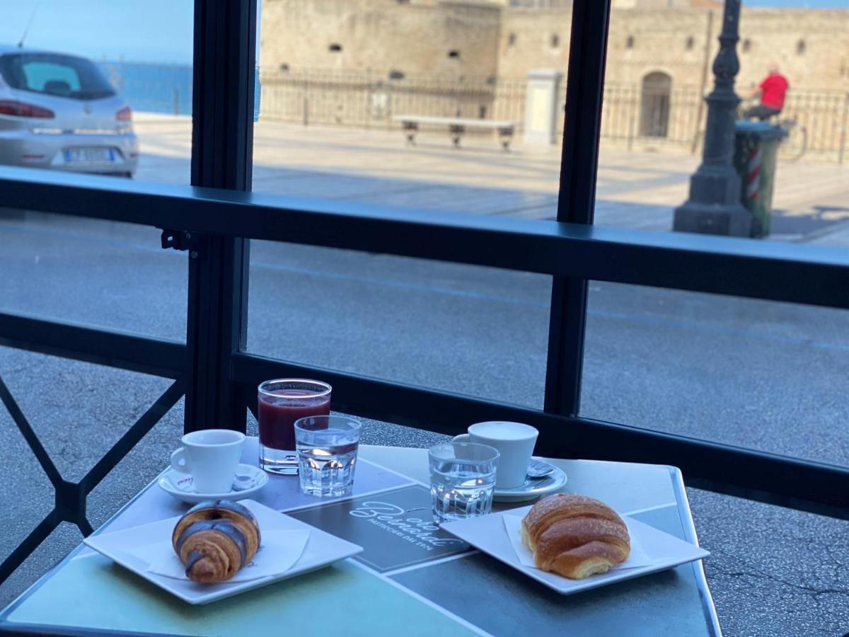 Philos - Appartements & Rooms Taranto Exterior foto