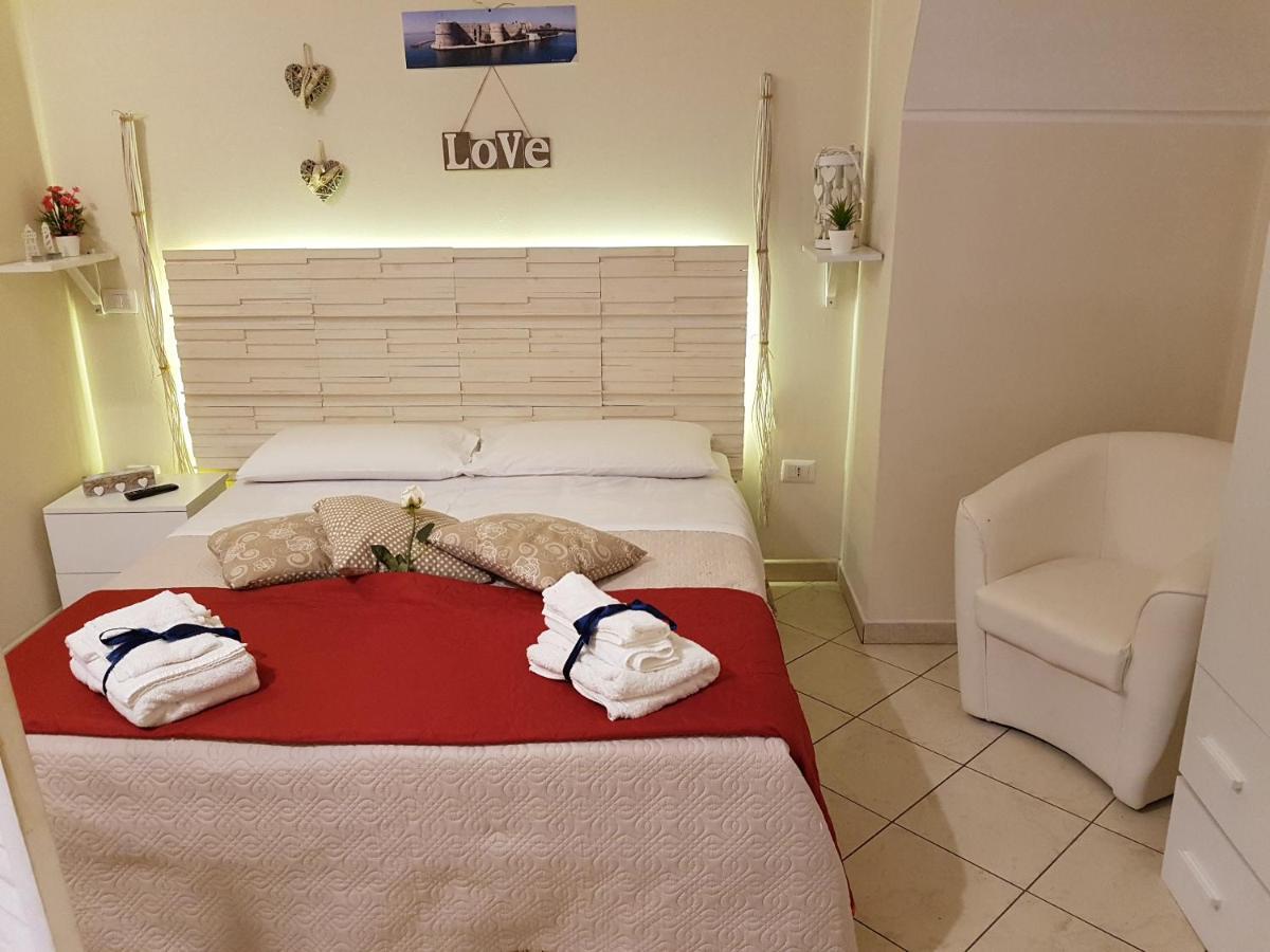 Philos - Appartements & Rooms Taranto Exterior foto
