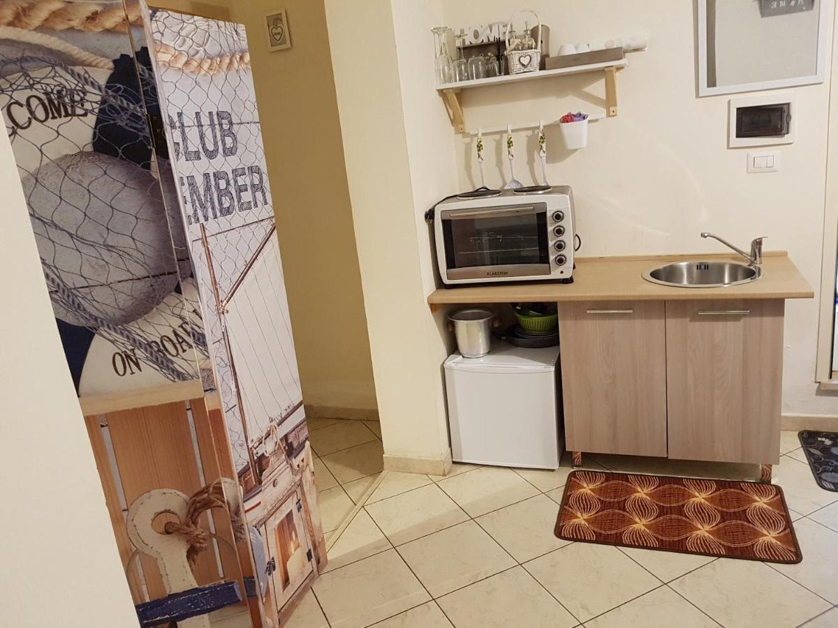 Philos - Appartements & Rooms Taranto Exterior foto